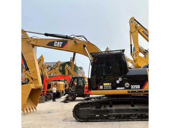 حفارات زحافة CATERPILLAR 320D2