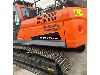 حفارات زحافة DOOSAN DX300