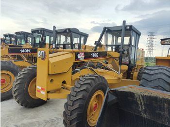 آلة تسوية الأرض CATERPILLAR 140G