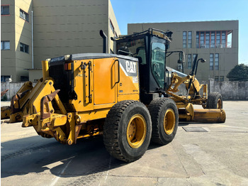 آلة تسوية الأرض CATERPILLAR 160M: صور 2