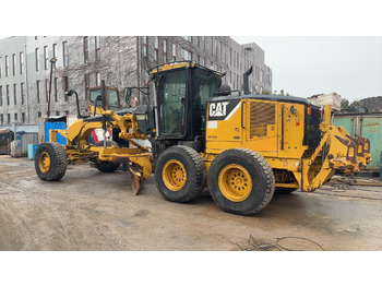 آلة تسوية الأرض CATERPILLAR 160M: صور 5