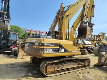 حفارات زحافة CATERPILLAR 320BL