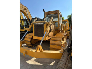 بلدوزر CATERPILLAR D6D