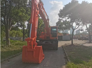 حفارة على عجلات DOOSAN DH210W