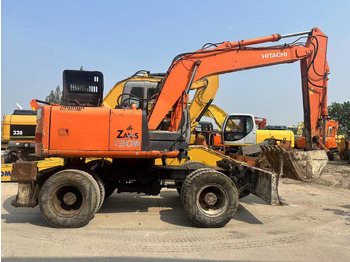 حفارة على عجلات HITACHI ZX130