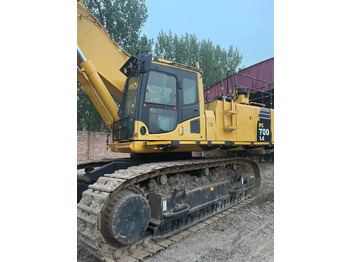 حفارات زحافة KOMATSU PC700