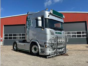 شاحنة جرار SCANIA R 500