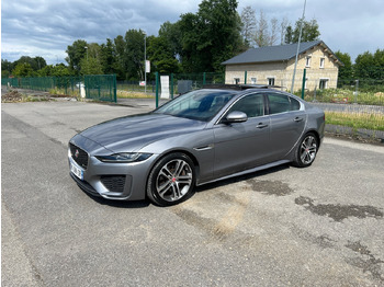 سيدان JAGUAR
