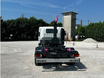 شاحنة ذات الخطاف جديد ISUZU P75 NUOVO SCARRABILE: صور 4
