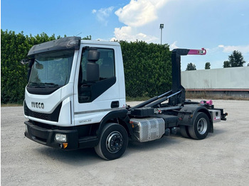 شاحنة ذات الخطاف IVECO