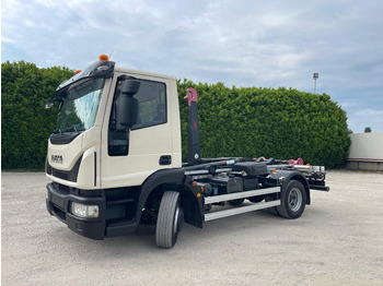 شاحنة ذات الخطاف IVECO EuroCargo 120E