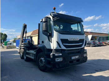 شاحنة ذات الخطاف IVECO Stralis 460