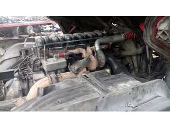 المحرك SCANIA 4