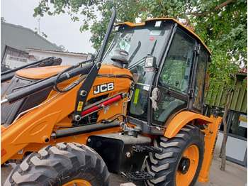 حفار متعدد الاستخدام جديد New JCB 3CX backhoe loader: صور 2