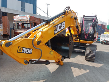 حفارات زحافة JCB JS200