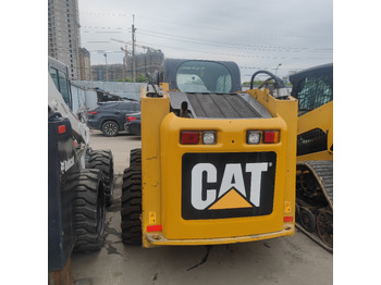 شيول صغير CAT 246C Skid Steer Loader: صور 4 شيول صغير CAT 246C Skid Steer Loader: صور 4