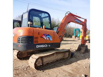 حفارات زحافة DOOSAN DH60-7
