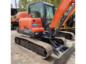 حفارات زحافة DOOSAN DH60