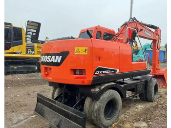 حفارة على عجلات DOOSAN DX150W