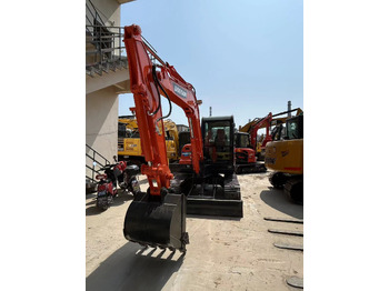 حفارة مصغرة DOOSAN DX60