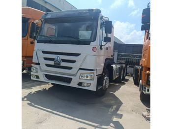 شاحنة جرار SINOTRUK HOWO