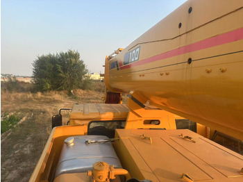 الرافعة XCMG Crane QY100: صور 2 الرافعة XCMG Crane QY100: صور 2