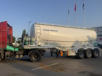 نصف مقطورة صهريج TITAN
