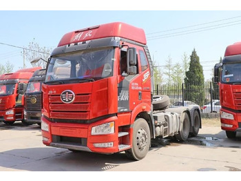 شاحنة جرار FAW