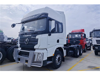 شاحنة جرار SHACMAN