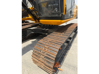 حفارة JCB