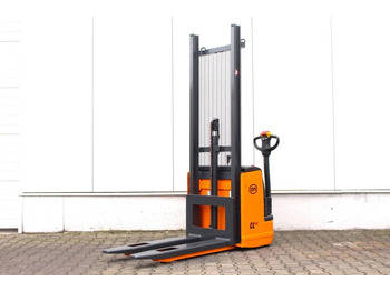 معدات تكديس OM