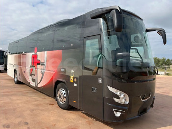 سياحية حافلة