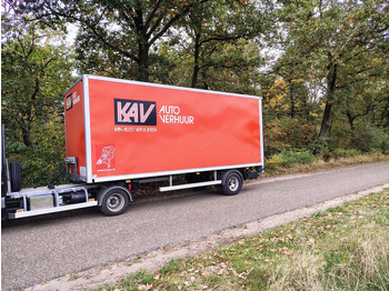 بصندوق مغلق نصف مقطورة