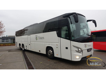 سياحية حافلة