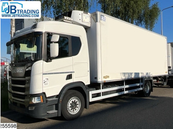مبردة شاحنة SCANIA R 450