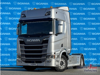شاحنة جرار SCANIA R 450