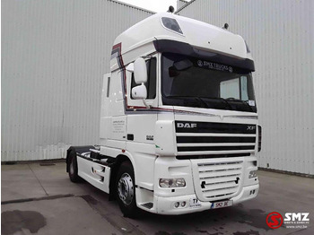 شاحنة جرار DAF XF 105 460
