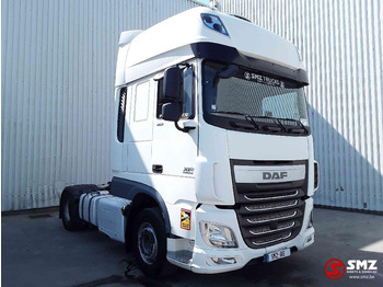 شاحنة جرار DAF XF 460