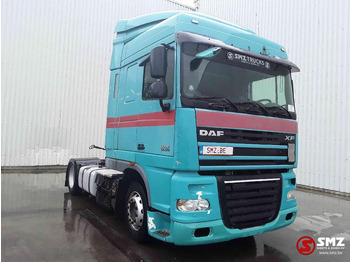 شاحنة جرار DAF XF 460