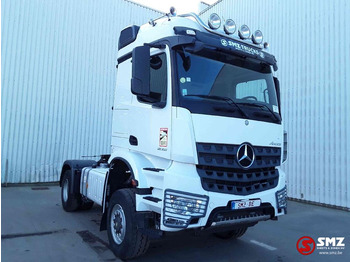شاحنة جرار MERCEDES-BENZ Arocs