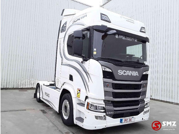شاحنة جرار SCANIA R