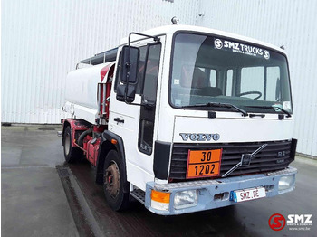 شاحنة صهريج VOLVO FL6