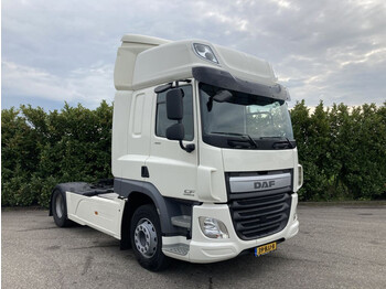 شاحنة جرار DAF CF 400