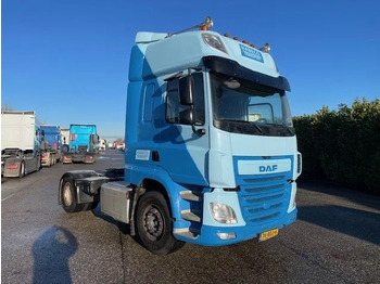 شاحنة جرار DAF CF 460