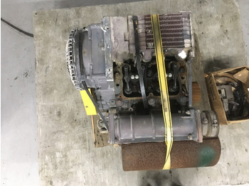 آلات البناء Deutz F2L1011F FOR PARTS: صور 5
