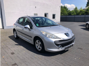 سيدان PEUGEOT