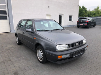 سيدان VOLKSWAGEN