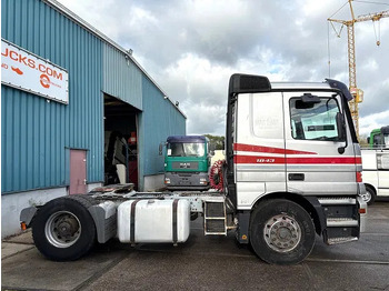 شاحنة جرار Mercedes-Benz Actros 1843 LS SLEEPERCAB (MP1) (ZF16 MANUAL GEARBOX / REDUCTION AXLES / AIRCONDITIONING / ETC.): صور 4 شاحنة جرار Mercedes-Benz Actros 1843 LS SLEEPERCAB (MP1) (ZF16 MANUAL GEARBOX / REDUCTION AXLES / AIRCONDITIONING / ETC.): صور 4