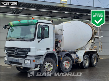 شاحنة خلاطة خرسانة LIEBHERR