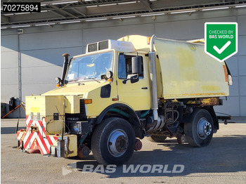 فراغ شاحنة UNIMOG